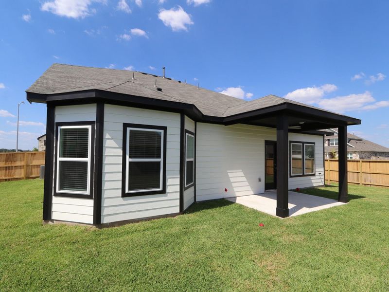 Exterior details and patio area of a home in Miller's Pond, Rosenberg (Image 16).