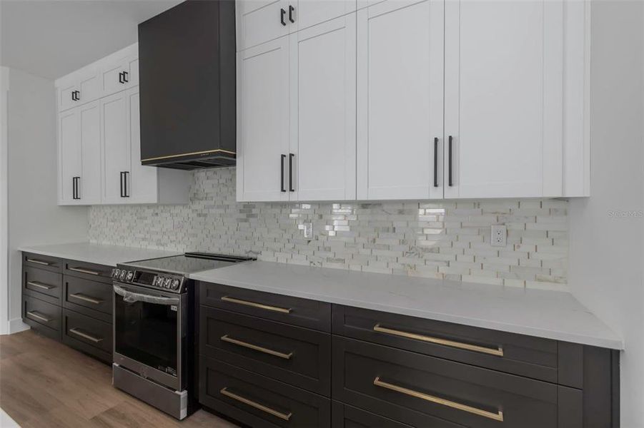 Spacious, unfurnished interior of a new home in , Tampa (Image 6).