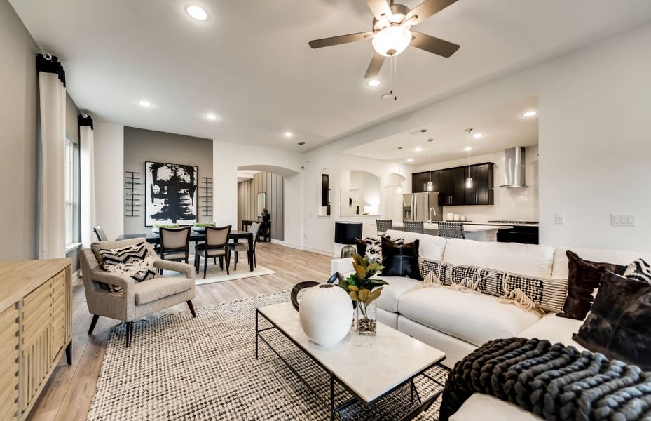 Representative furnished interior of a home built from the Wheeler by Pulte Homes in Wellington, Fort Worth (Image 29).