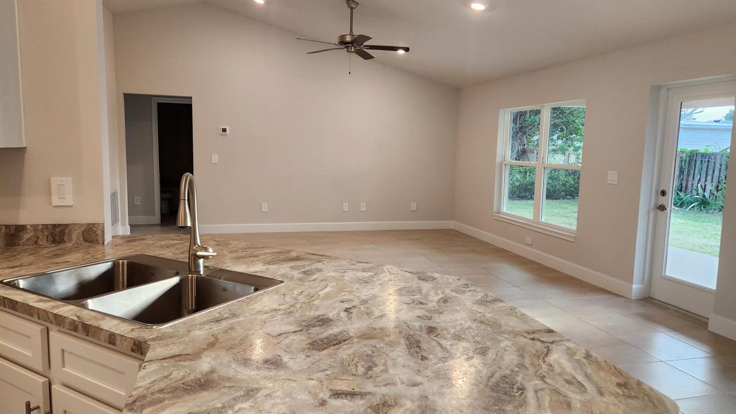 Image 17 of a home in Gatlin.