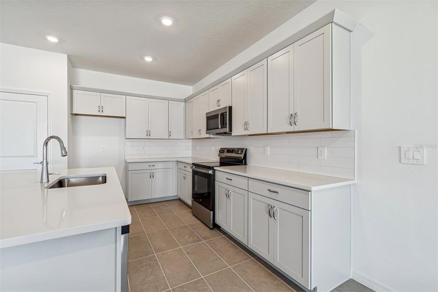 Furnished interior view inside a new home in Southpointe, Palmetto (Image 4).