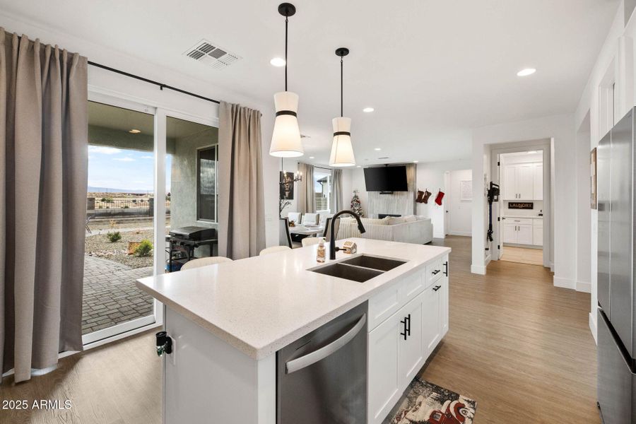 13-Kitchen (2) 13-Kitchen (2)