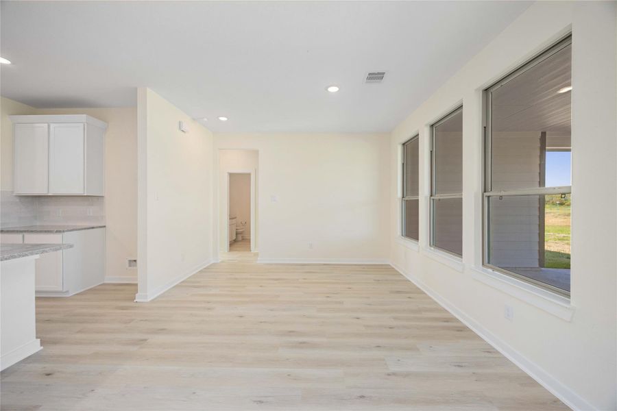 Spacious, unfurnished interior of a new home in Blue Heron Estates, Beasley (Image 28).