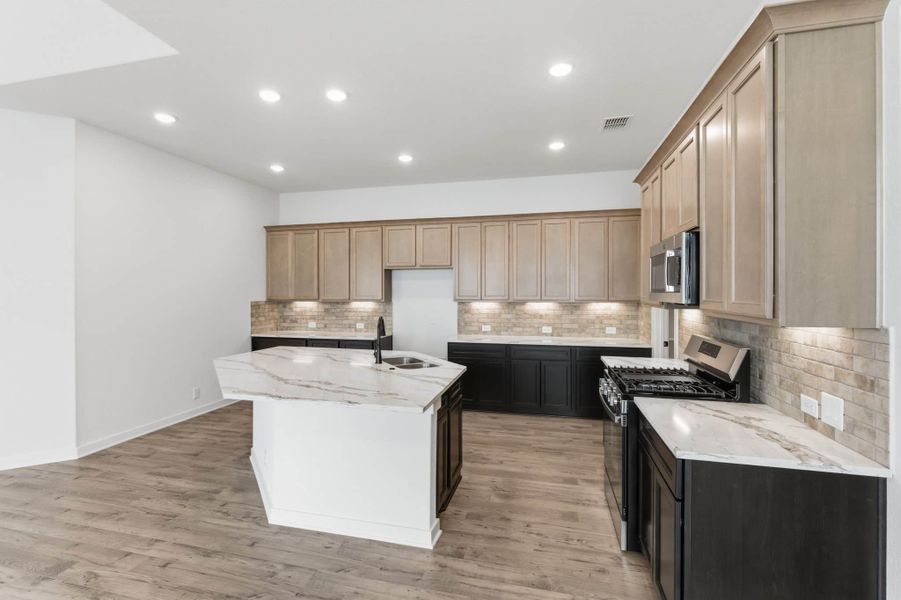 Furnished interior view inside a new home in The Crossvine, Schertz (Image 10). Furnished interior view inside a new home in The Crossvine, Schertz (Image 10).