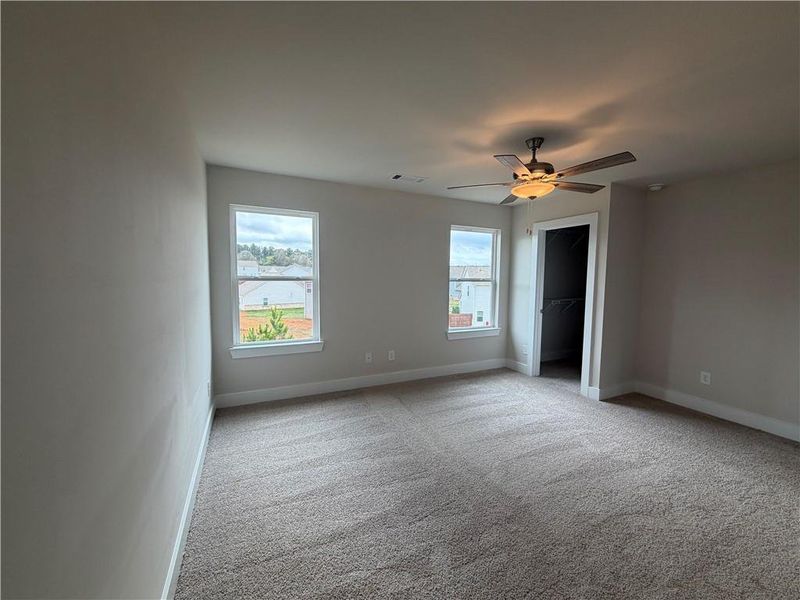 Spacious, unfurnished interior of a new home in , Cartersville (Image 7).