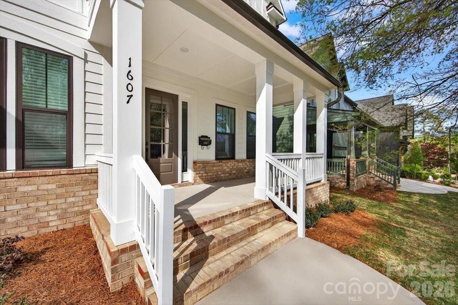 Exterior details and patio area of a home in , Charlotte (Image 3).