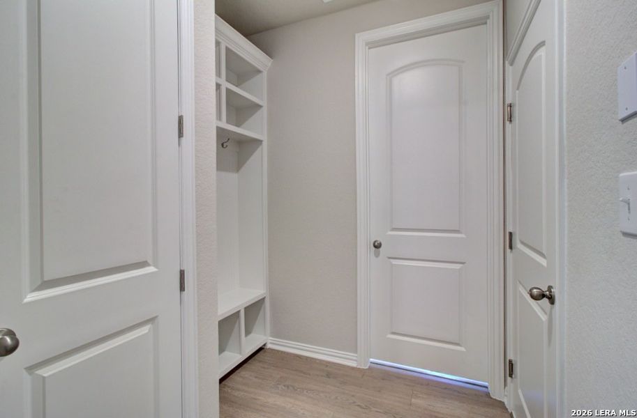 Spacious, unfurnished interior of a new home in Clear Creek, New Braunfels (Image 16).