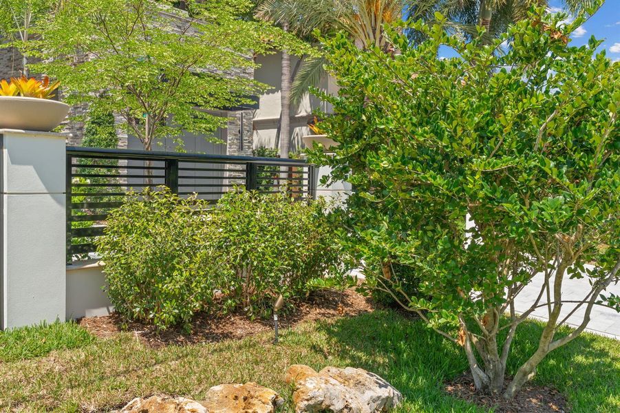 21-web-or-mls-2839 NE 26th Pl Fort Laude 21-web-or-mls-2839 NE 26th Pl Fort Laude
