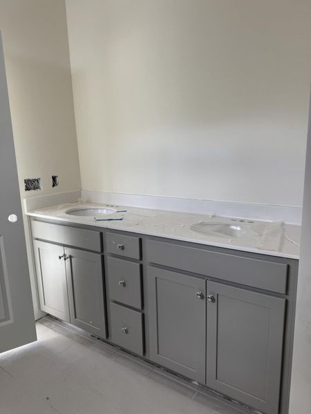 Image 18 of a home in Oakley Pointe.