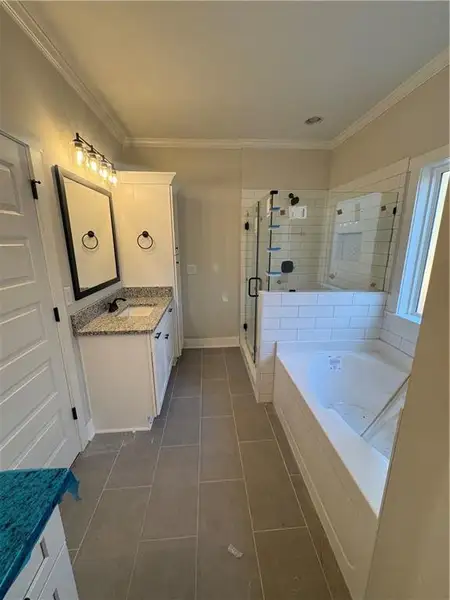 Furnished interior view inside a new home in , Dallas (Image 3).