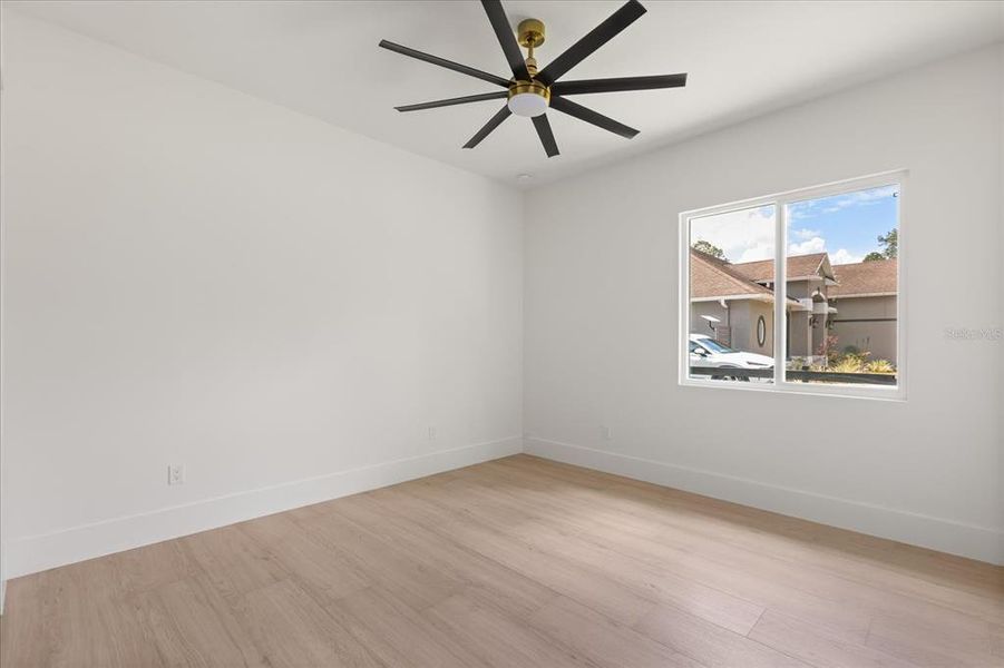 Spacious, unfurnished interior of a new home in , Sanford (Image 28).