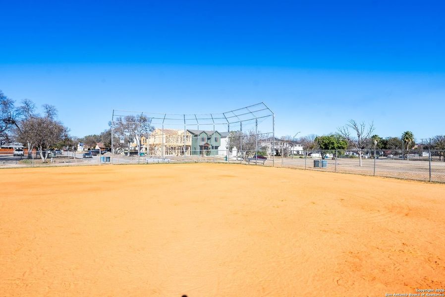 Community amenities in , San Antonio (Image 45).