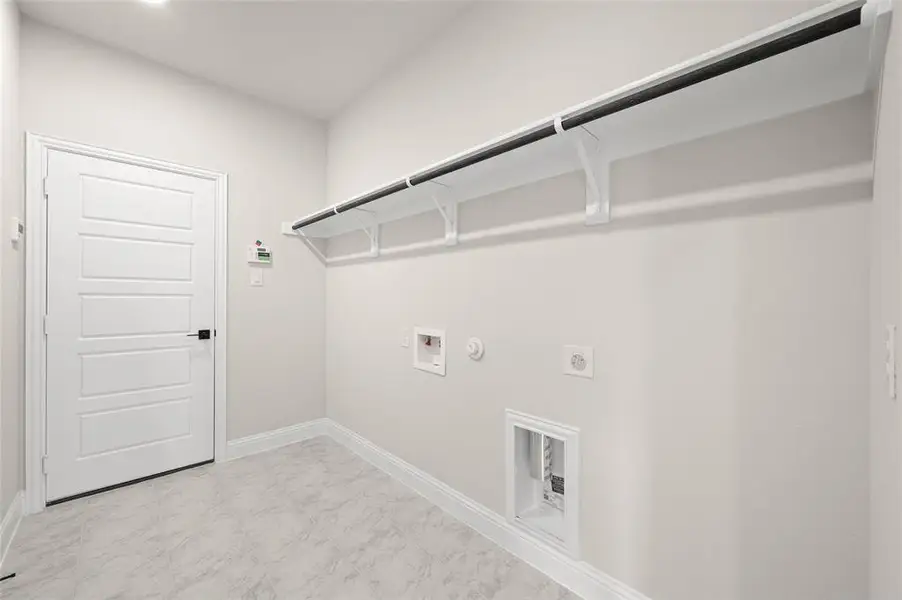 951 Richard Pittmon- Bedroom-3 951 Richard Pittmon- Bedroom-3