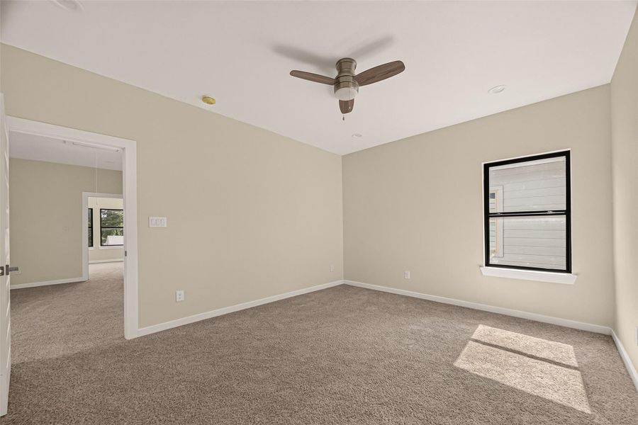 Spacious, unfurnished interior of a new home in , Houston (Image 30).