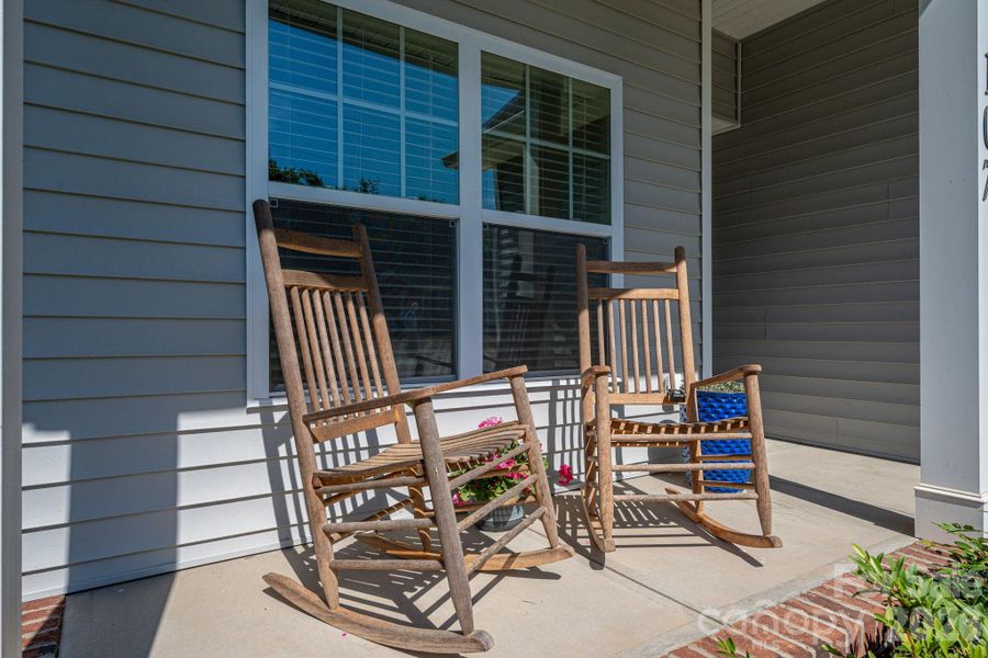 Exterior details and patio area of a home in , Shelby (Image 4).