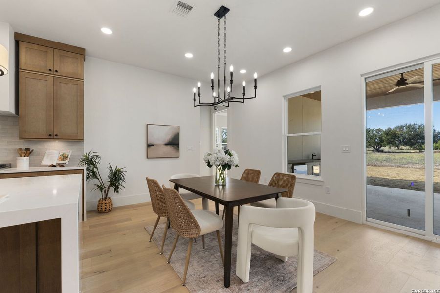 Furnished interior view inside a new home in , Bandera (Image 19).