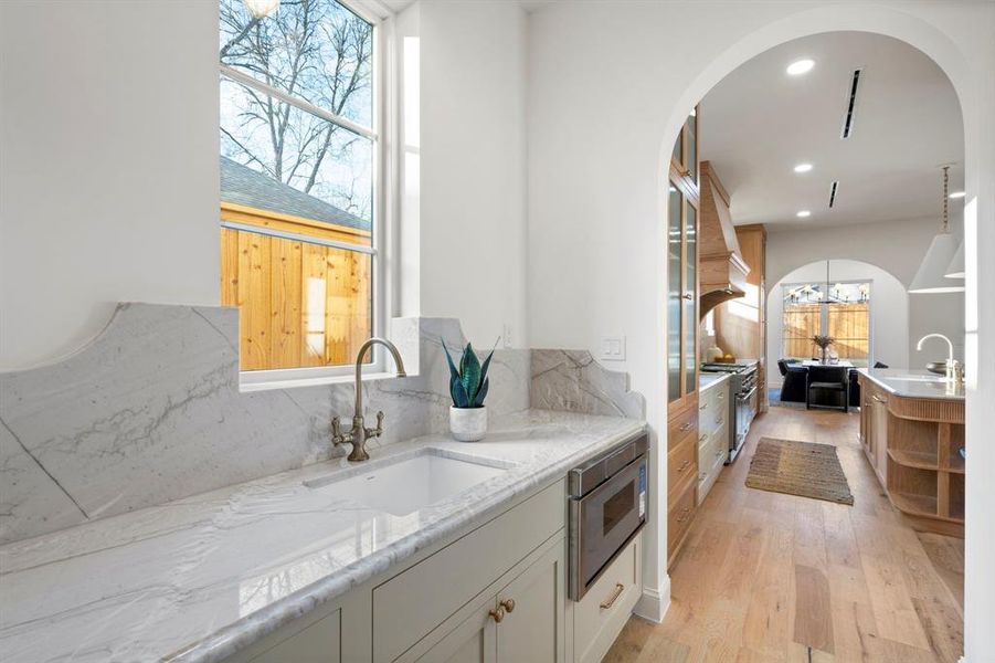 Furnished interior view inside a new home in , Dallas (Image 6). Furnished interior view inside a new home in , Dallas (Image 6).