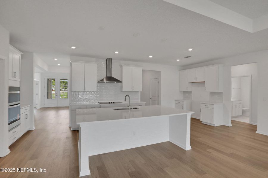 Furnished interior view inside a new home in Hyland Trail, Green Cove Springs (Image 6). Furnished interior view inside a new home in Hyland Trail, Green Cove Springs (Image 6).