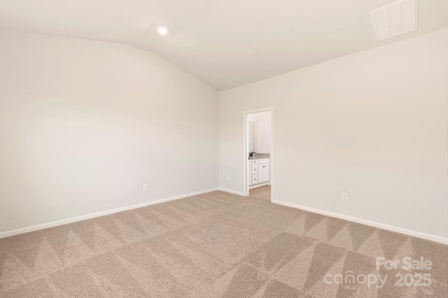 Spacious, unfurnished interior of a new home in , Winston-Salem (Image 16).
