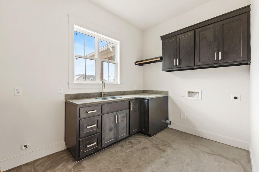 Furnished interior view inside a new home in , Bryan (Image 4).