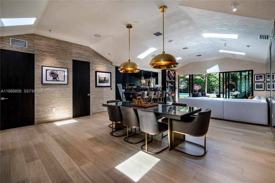 Community amenities in , Miami (Image 44). Community amenities in , Miami (Image 44).