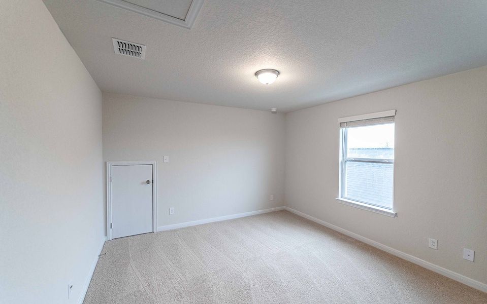 Spacious, unfurnished interior of a new home in Hickory Ridge, Elmendorf (Image 12). Spacious, unfurnished interior of a new home in Hickory Ridge, Elmendorf (Image 12).