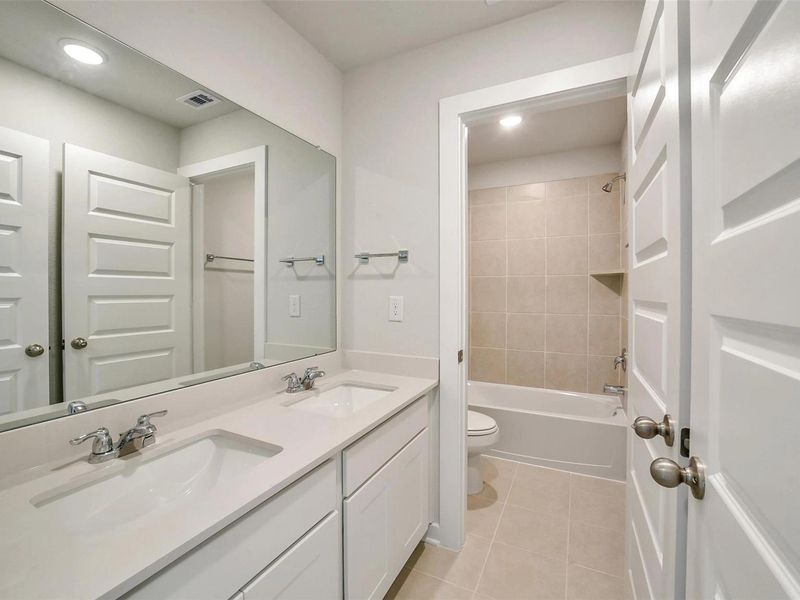 Furnished interior view inside a new home in Lakes at Black Oak, Magnolia (Image 15). Furnished interior view inside a new home in Lakes at Black Oak, Magnolia (Image 15).