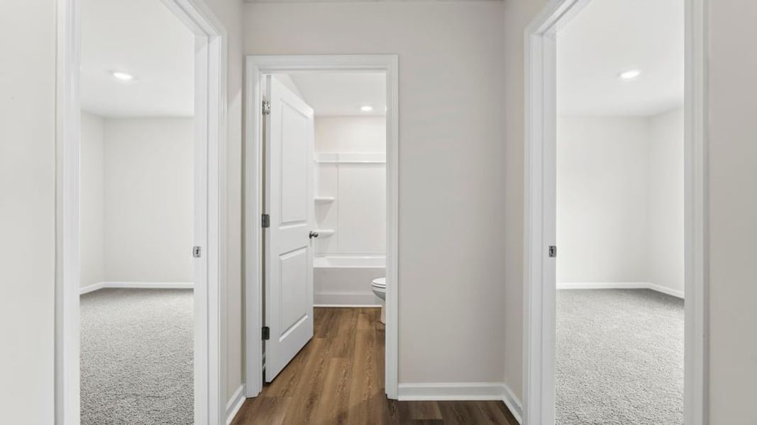 Spacious, unfurnished interior of a new home in Durbin Meadows, Fountain Inn (Image 32).