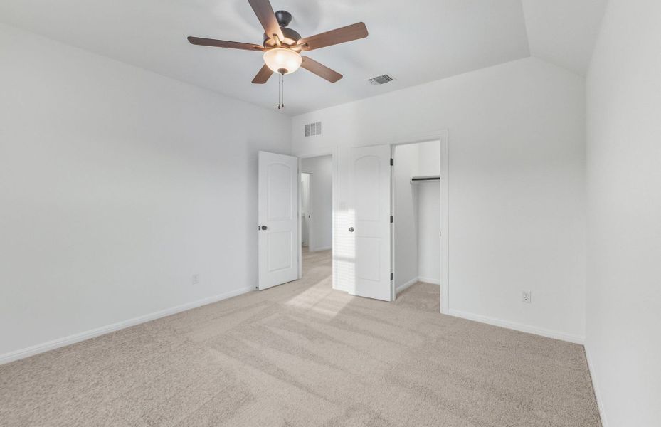 Spacious, unfurnished interior of a new home in Saddleback at Santa Rita Ranch, Liberty Hill (Image 19). Spacious, unfurnished interior of a new home in Saddleback at Santa Rita Ranch, Liberty Hill (Image 19).