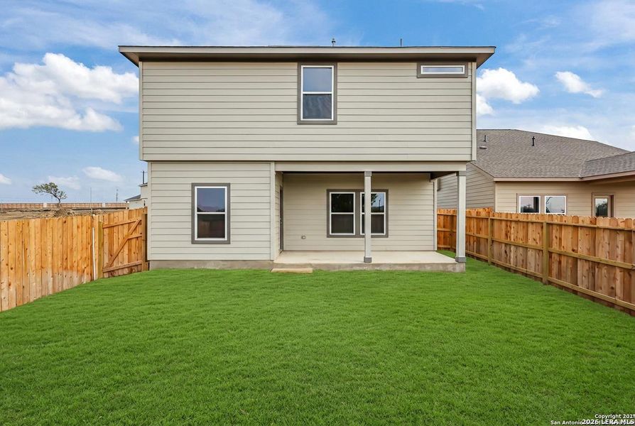 Exterior details and patio area of a home in Garden Grove, San Antonio (Image 3).