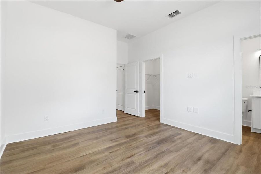 Spacious, unfurnished interior of a new home in , Beverly Hills (Image 34). Spacious, unfurnished interior of a new home in , Beverly Hills (Image 34).