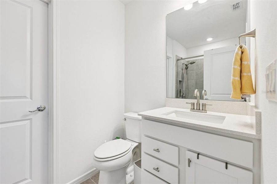 Furnished interior view inside a new home in , Ocala (Image 9).