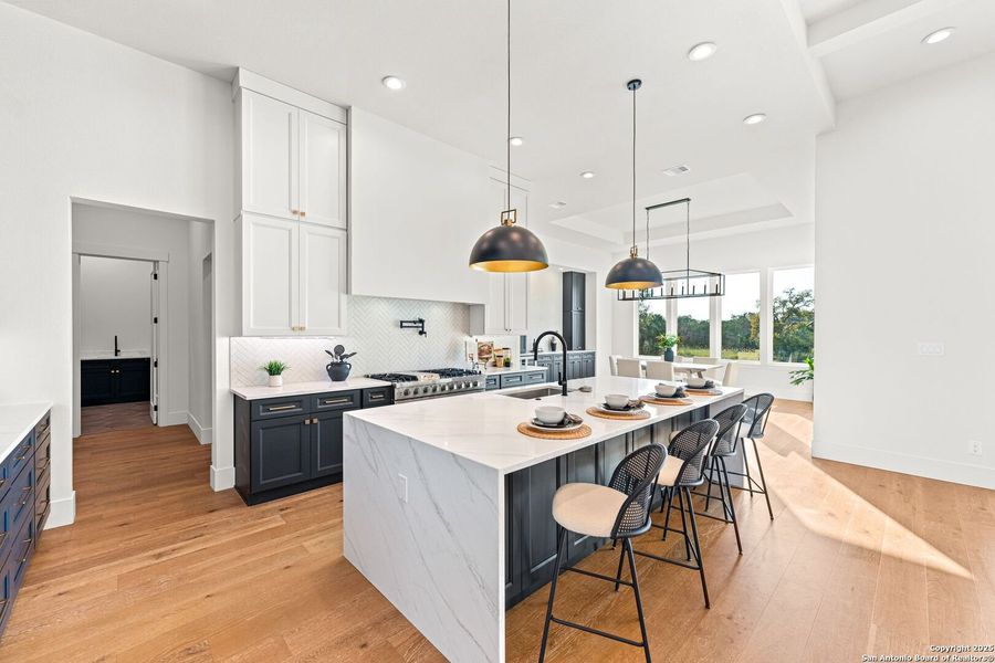 Furnished interior view inside a new home in , Bandera (Image 17).