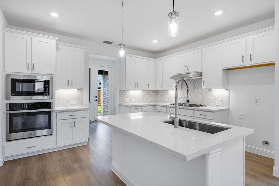 Furnished interior view inside a new home in Cross Creek Meadows 40s, Celina (Image 5). Furnished interior view inside a new home in Cross Creek Meadows 40s, Celina (Image 5).