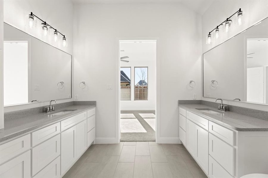 17. 814 Stoney - Bath (2)