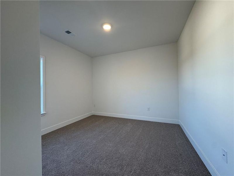 Spacious, unfurnished interior of a new home in Tuscany Hills, Douglasville (Image 17).