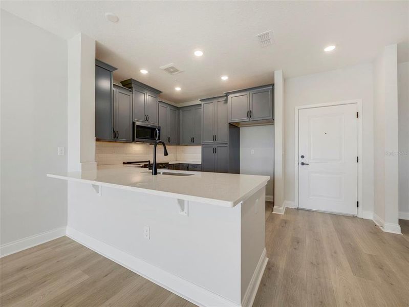Furnished interior view inside a new home in , Orlando (Image 8).