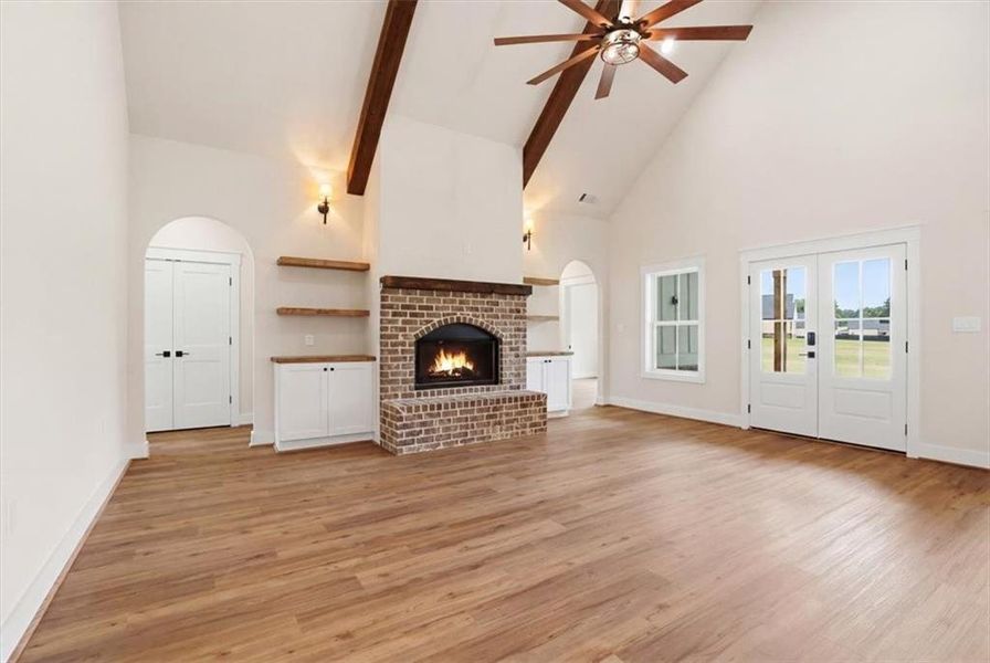 Spacious, unfurnished interior of a new home in , Monroe (Image 71).