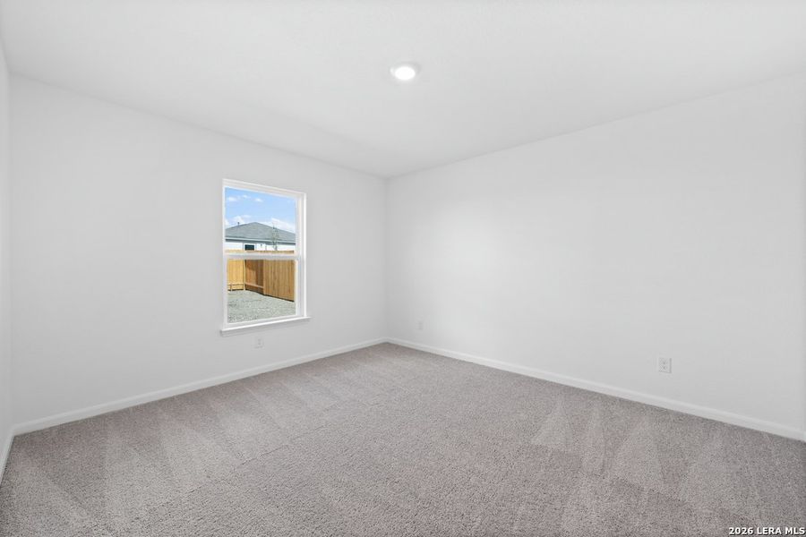 Spacious, unfurnished interior of a new home in , San Antonio (Image 9).