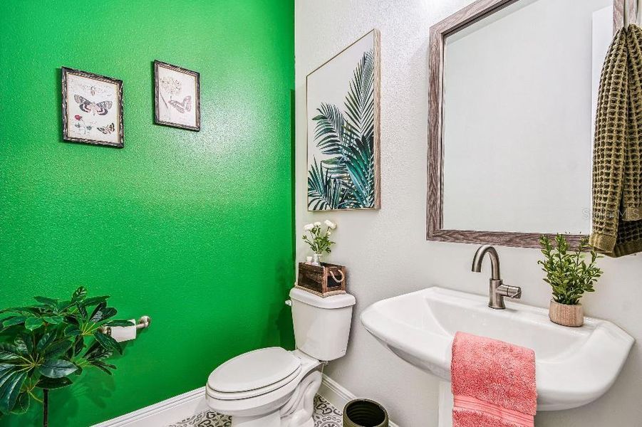 Furnished interior view inside a new home in , Tarpon Springs (Image 36).