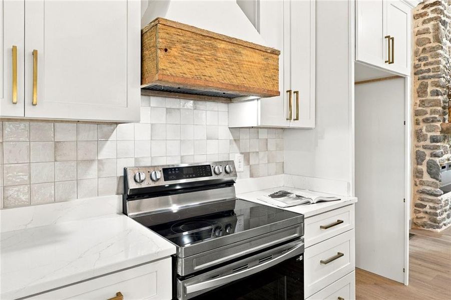 Image 45 of a home in .