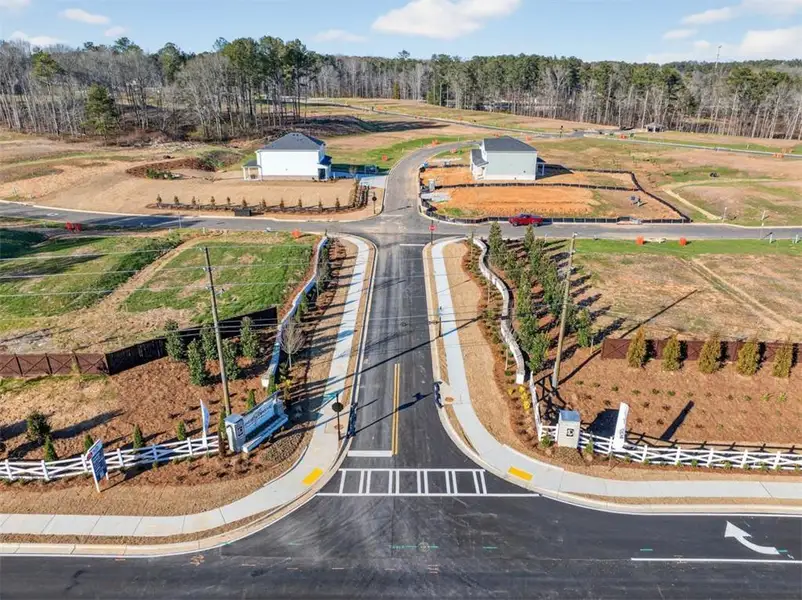 Community amenities in Linden Grove, Powder Springs (Image 64).