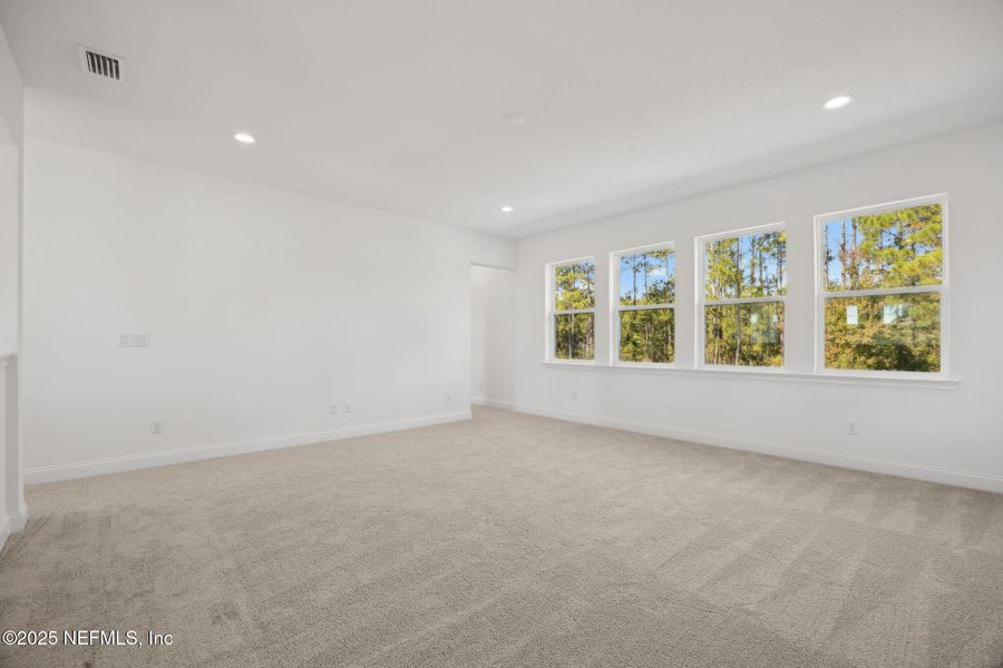 Spacious, unfurnished interior of a new home in Amelia National, Fernandina Beach (Image 20).