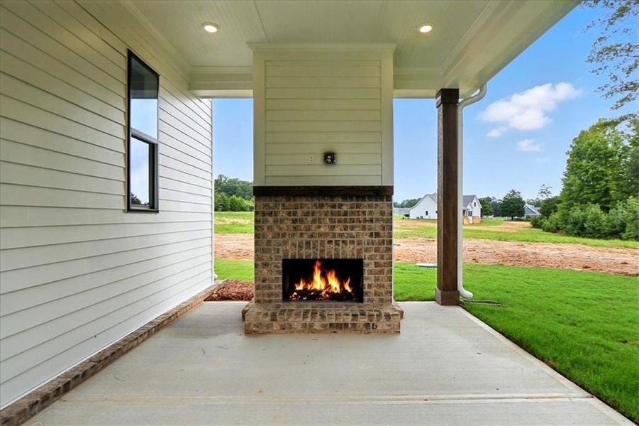 Exterior details and patio area of a home in Old Town Estates, Monroe (Image 36).