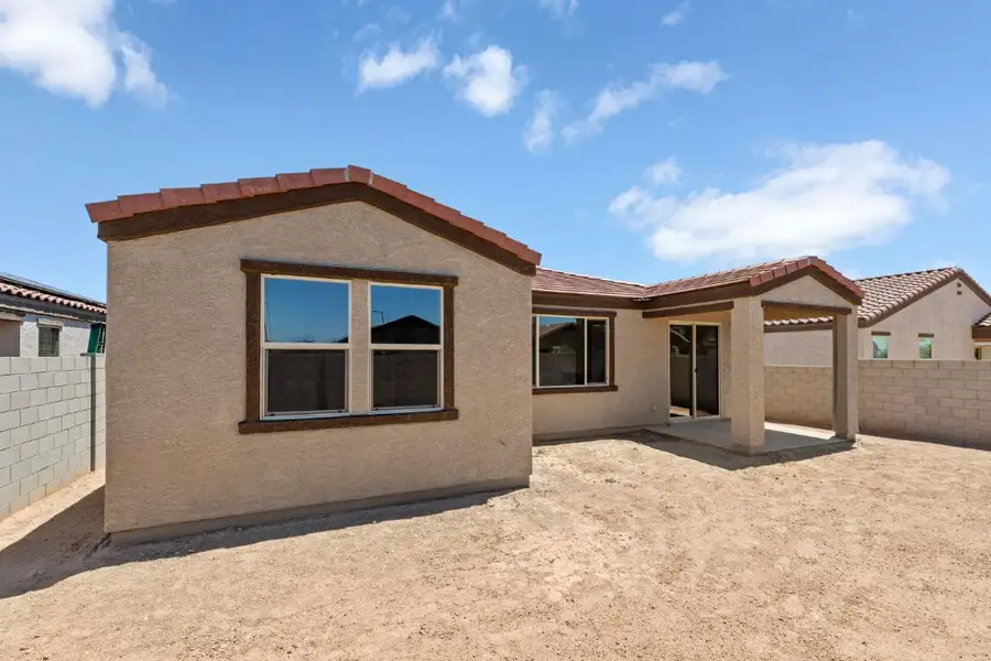 Exterior details and patio area of a home in Mystic Vista Enclaves, Buckeye (Image 3).