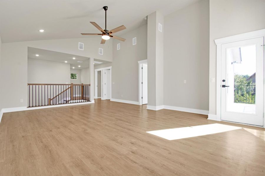 Spacious, unfurnished interior of a new home in , Dripping Springs (Image 21).