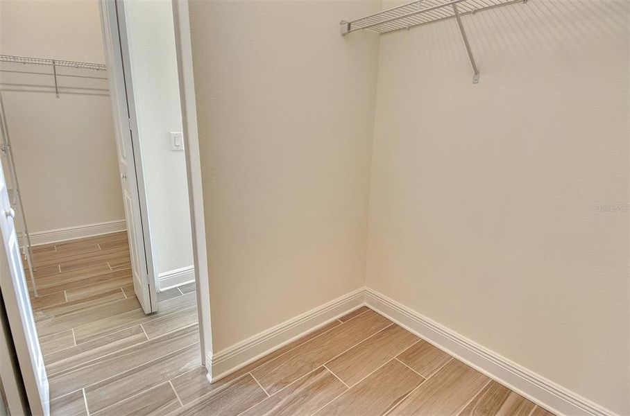 Spacious, unfurnished interior of a new home in , Venice (Image 43).