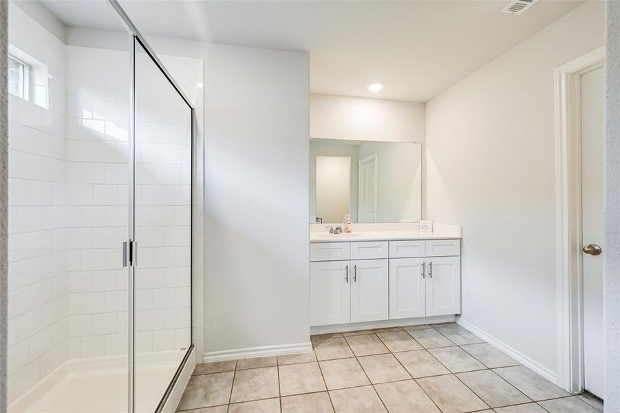 Furnished interior view inside a new home in , Springtown (Image 4).