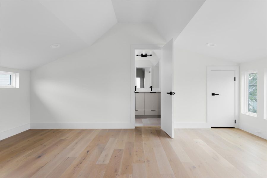 Third floor ensuite bedroom.