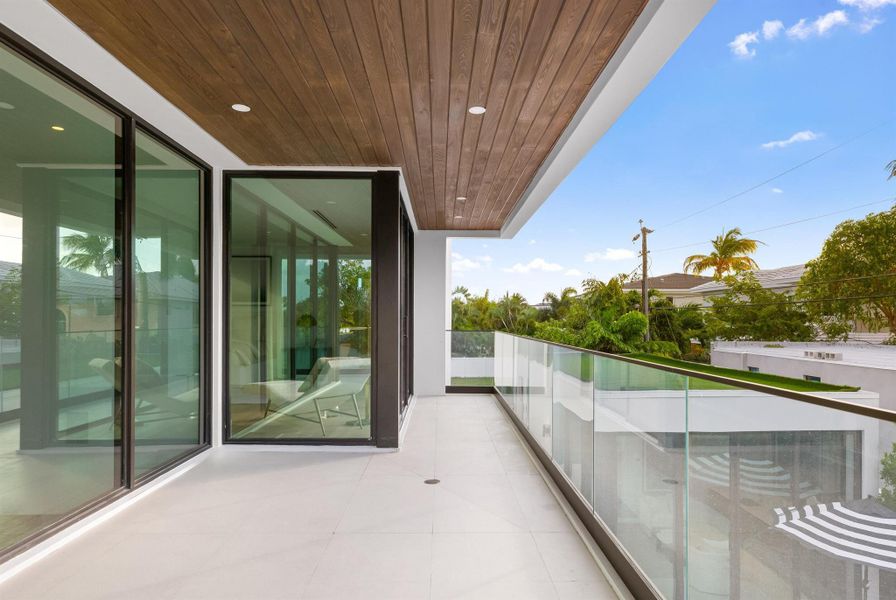 Exterior details and patio area of a home in , Boca Raton (Image 35).
